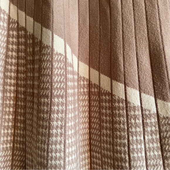 Women’s Wool Blend Midi Skirt Brown Plaid Elastic Waist size S - Picture 5 of 6